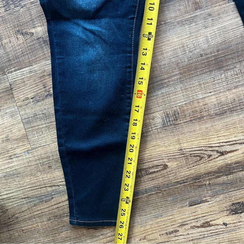 Signature Levi Strauss Gold Womens Mid Rise Skinny Dark Wash Jeans Size 10 Short - Picture 5 of 11